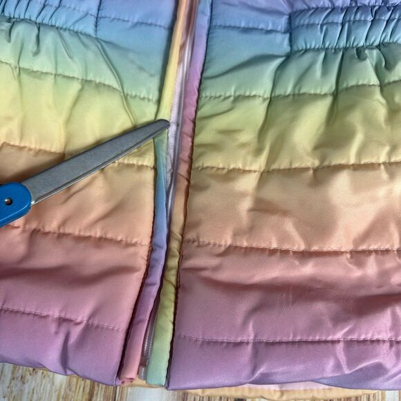 Juicy Couture Kids Girls Size 4 Rainbow Quilted Puffer Vest Jacket Coat - Picture 6 of 11